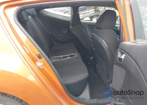 2016 Hyundai Veloster из США, поврежденный, VIN KMHTC6AD9GU272232